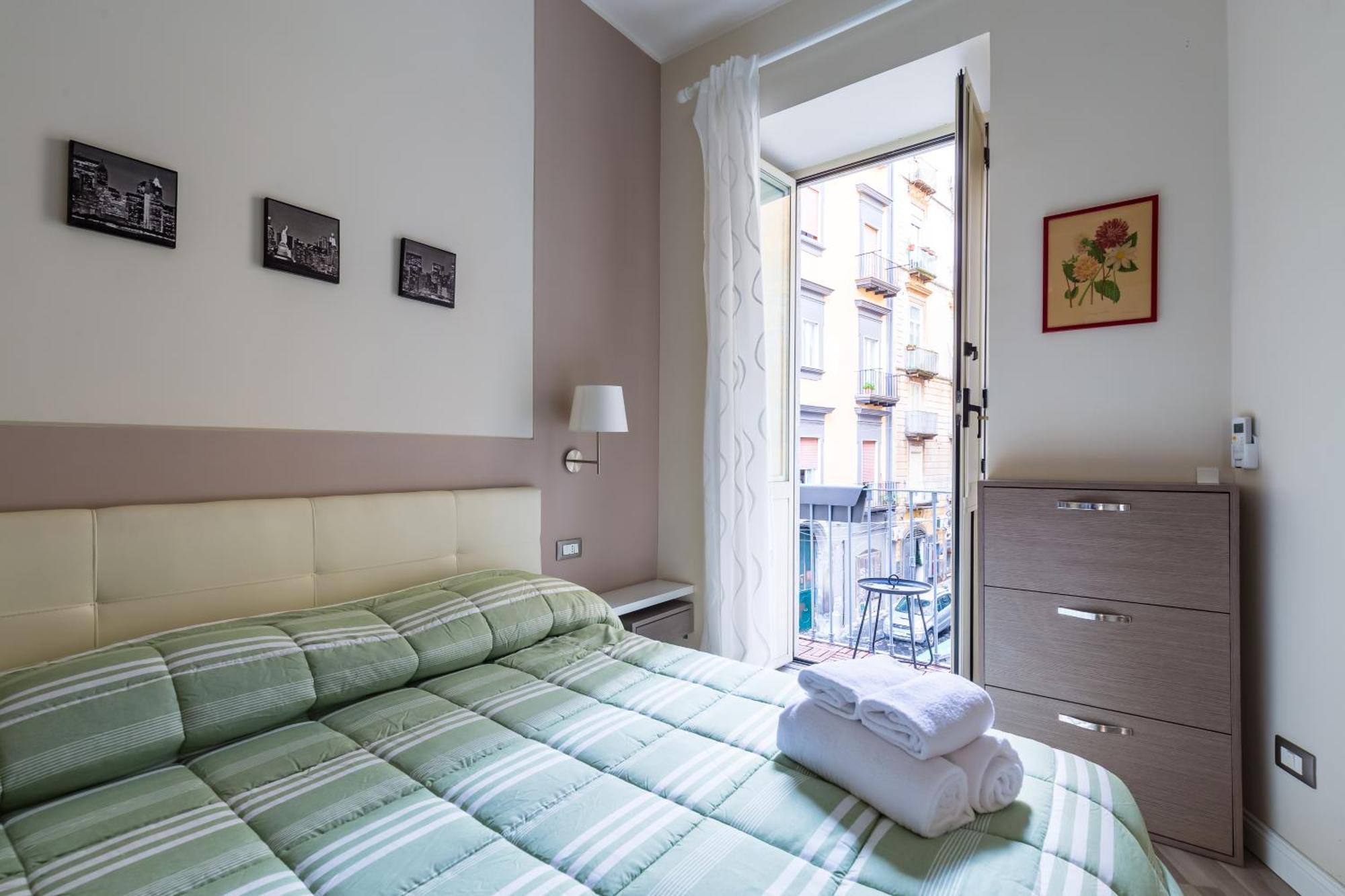 Napoli Heartbeat By Napoliapartments Exterior foto
